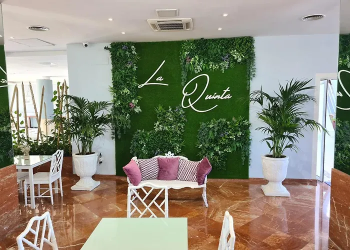 Апартаменты La Quinta Relax